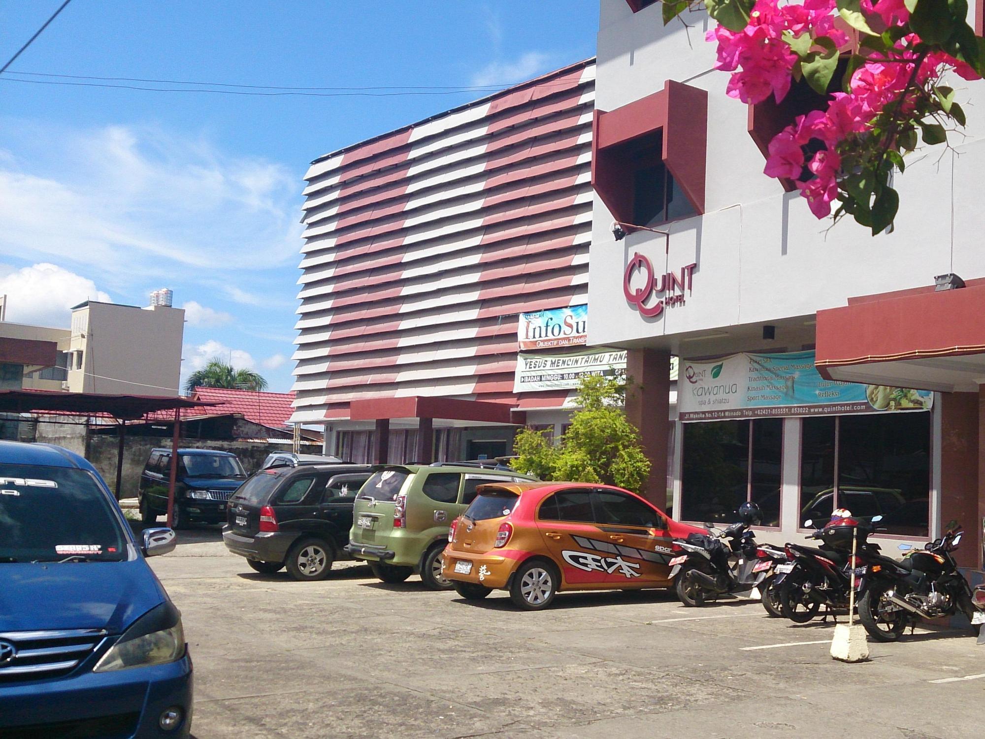 Quint Hotel Manado Exterior photo